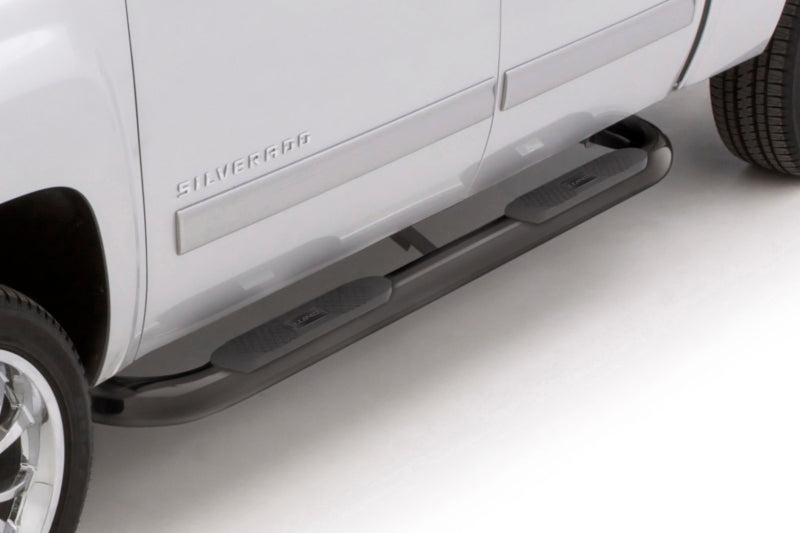 LND Nerf Bars - Black - Lund 15-17 Chevy Colorado Crew Cab 4in. Oval Curved Steel Nerf Bars - Black