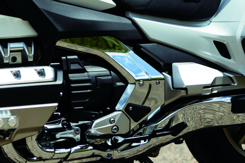 KUR Frame Covers E - Kuryakyn Omni Frame Covers 18-20 GL1800 Chrome