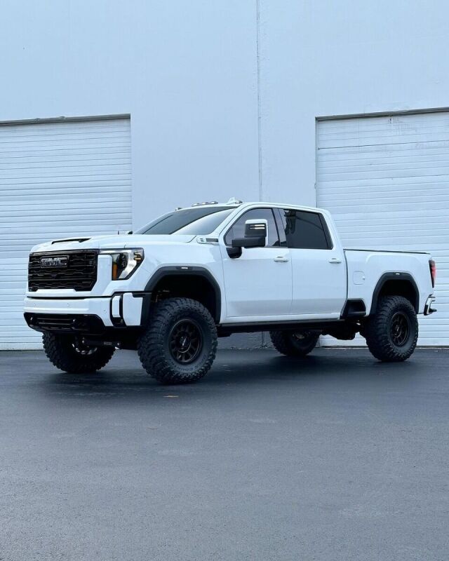 COG Lift Kit - Standard - Cognito 2020+ Chevrolet Silverado / GMC Sierra 2500/3500 4in Standard Lift Kit w/ 2.0 IFP Shocks