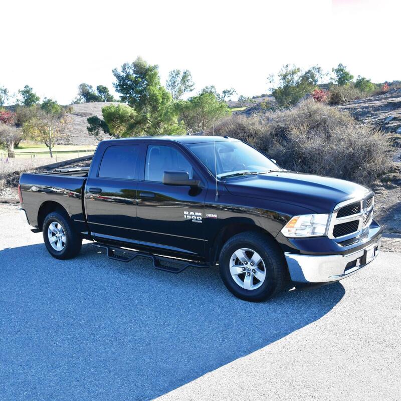 WES Nerf Bars - Outlaw - Westin 19-23 RAM 1500 Classic Crew Cab Outlaw Drop Nerf Step Bars - Textured Black