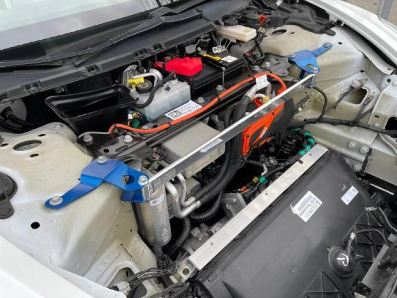 CUS OS Front Strut Bars - Cusco Strut Bar OS Front for 17-24 Tesla Model 3 (3L13/3L23)