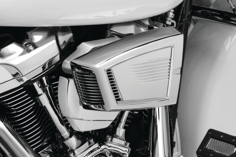 KUR Air Cleaner Covers B - Kuryakyn Servo Cover Milwaukee-8 With Kuryakyn Air Cleaners Black