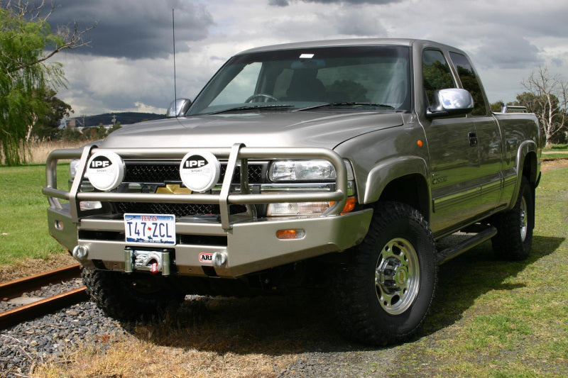 ARB Bull Bars - ARB Combar Slvrado99-02