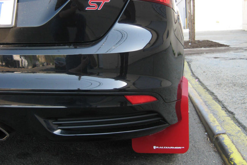 RAL UR Blk Flap/Rd Logo - Rally Armor 12-19 Ford Focus ST / 16-19 RS Black Mud Flap w/Red Logo