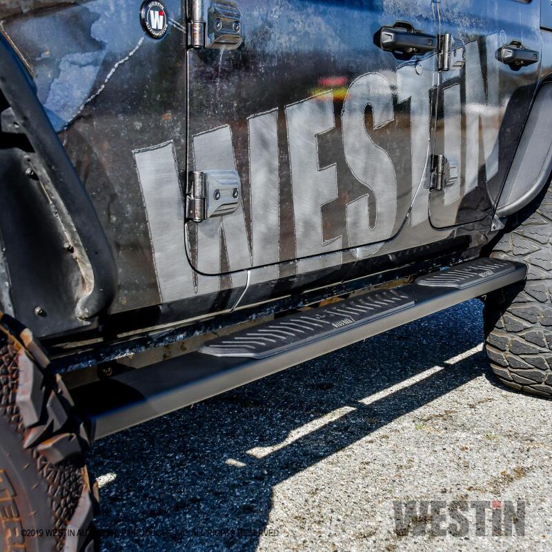 WES Nerf Bars - R5 - Westin 18-22 Jeep Wrangler JLU 4dr R5 Nerf Step Bars - Tex. Blk