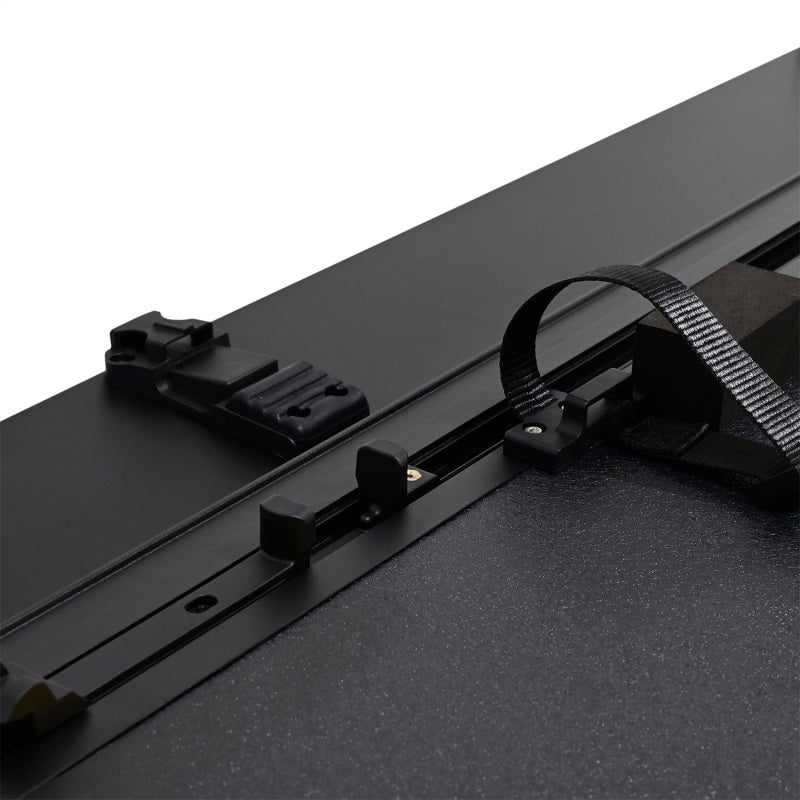 WES Hard Tri-Fold Tonneau Covers - Westin 16-23 Toyota Tacoma 2WD/4WD 5ft. Bed Hard Tri-Fold Tonneau Cover - Black