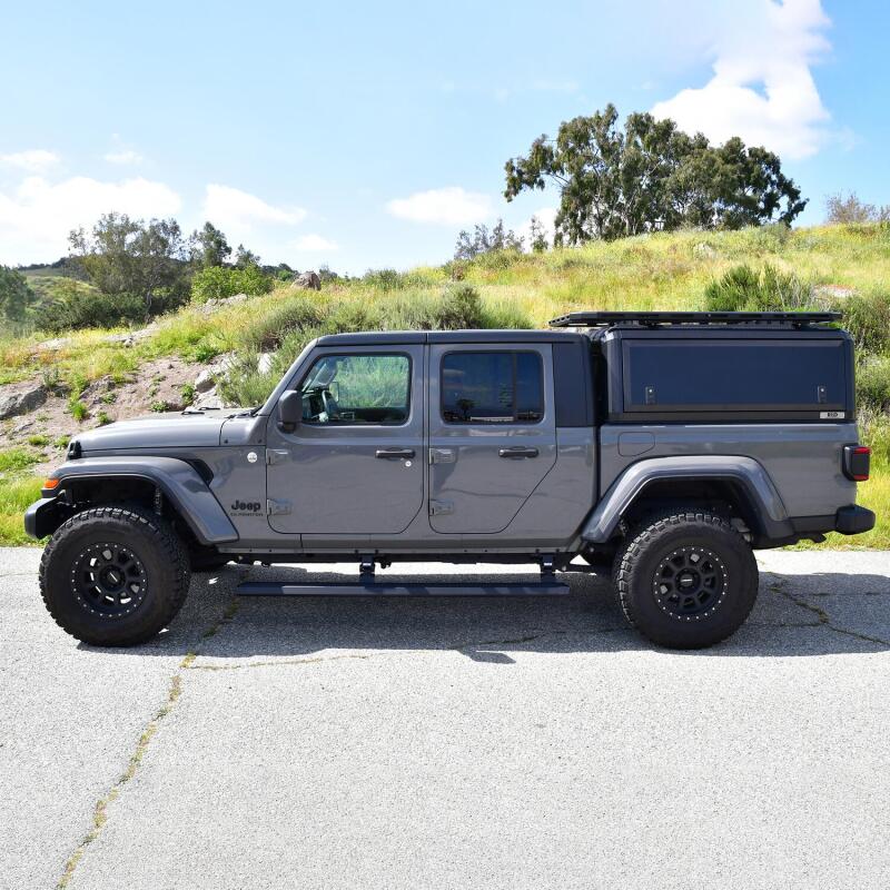 WES Running Boards - Pro-e - Westin 20-24 Jeep Gladiator Pro-e Running Boards - Tex. Blk