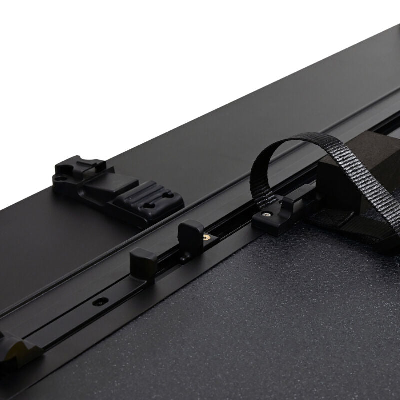 WES Hard Tri-Fold Tonneau Covers - Westin 07-21 Toyota Tundra 5ft 7in Bed Hard Tri-Fold Tonneau Cover - Black