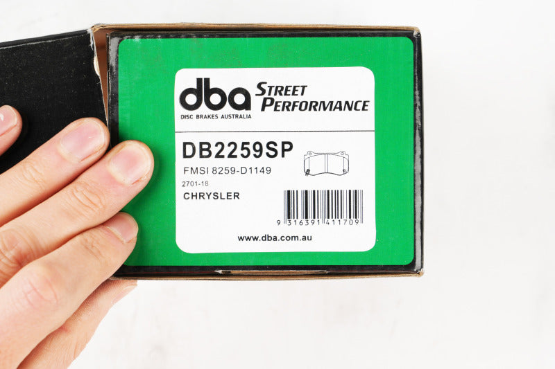 DBA SP500 Brake Pads - DBA 06-07 Dodge Magnum SRT8 / 06-09 Challenger SRT8 SP500 Front Brake Pads