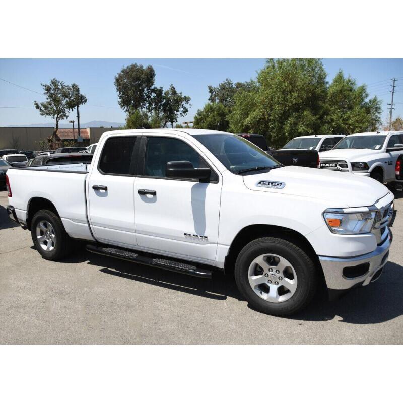 WES Nerf Bars - PRO TRAXX 5 - Westin 2019 Ram 1500 Quad Cab (Excl Classic) PRO TRAXX 5 Oval Nerf Step Bars - Black
