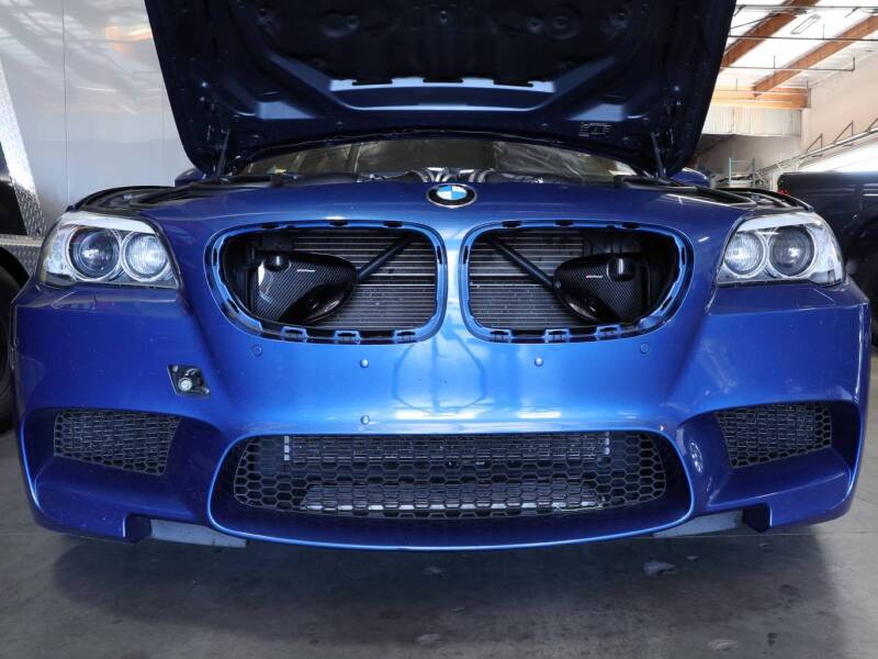 AFE P5R Air Intake - aFe Magnum FORCE Intake System Carbon Fiber Scoops BMW M5 (F10) 12-14 V8-4.4L (tt)