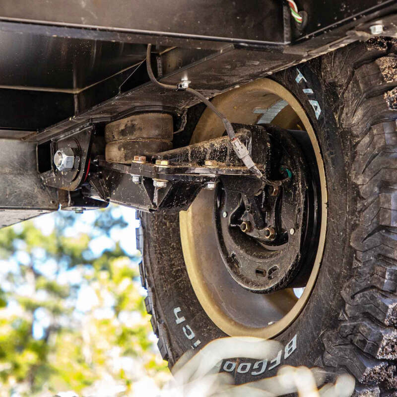 TIM Suspension Enhancement Systems - Timbren 2000lb HD Axle-Less Trailer Suspension w/ 4in Lift Spindle & Brake Flange