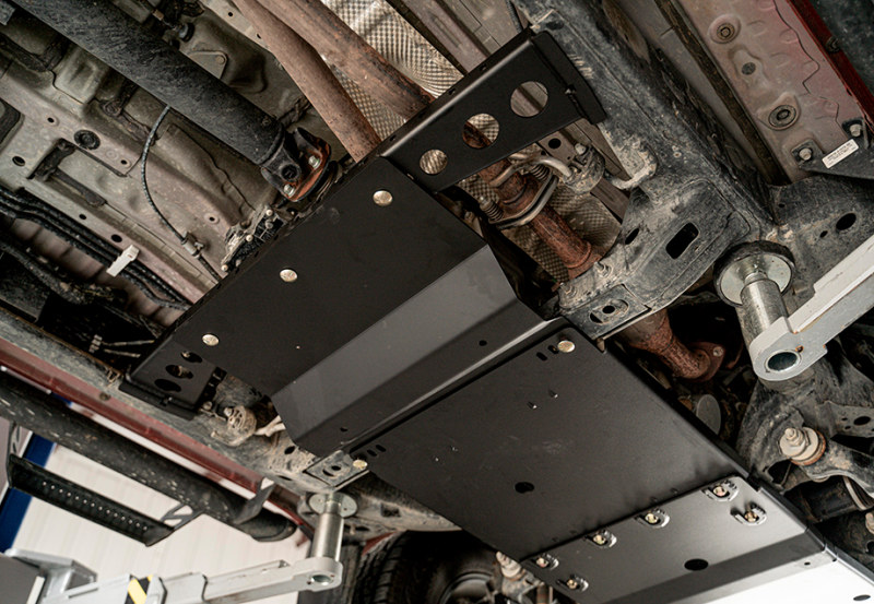 CAL Skid Plate - Cali Raised 05-15 Toyota Tacoma Transfer Case Skid Plate - Steel / Powder Coat