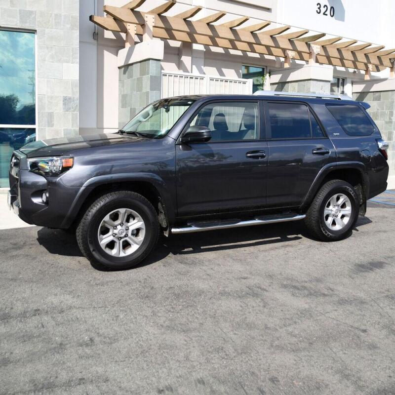 WES Nerf Bars - PRO TRAXX 4 - Westin 2014-2017 Toyota 4Runner SR5 PRO TRAXX 4 Oval Nerf Step Bars - SS