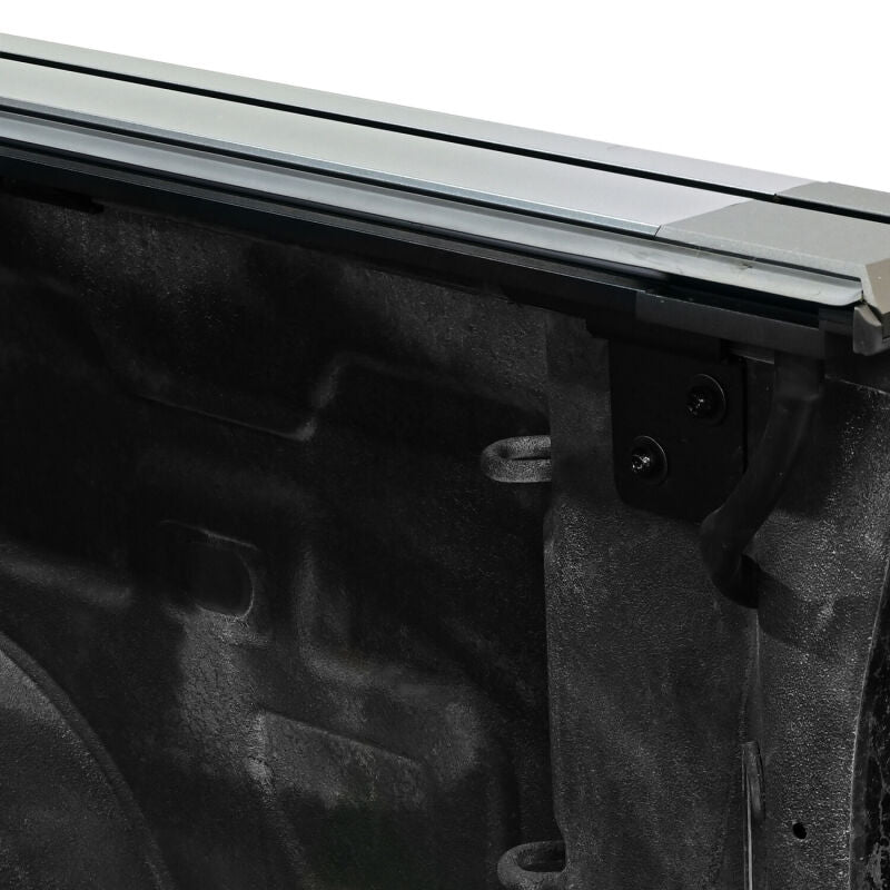 WES Electric Retractable Tonneau - Westin 19-26 Chev/GMC Silverado/Sierra 1500 5ft 8in Bed Electric Retractable Tonneau Cover - Black