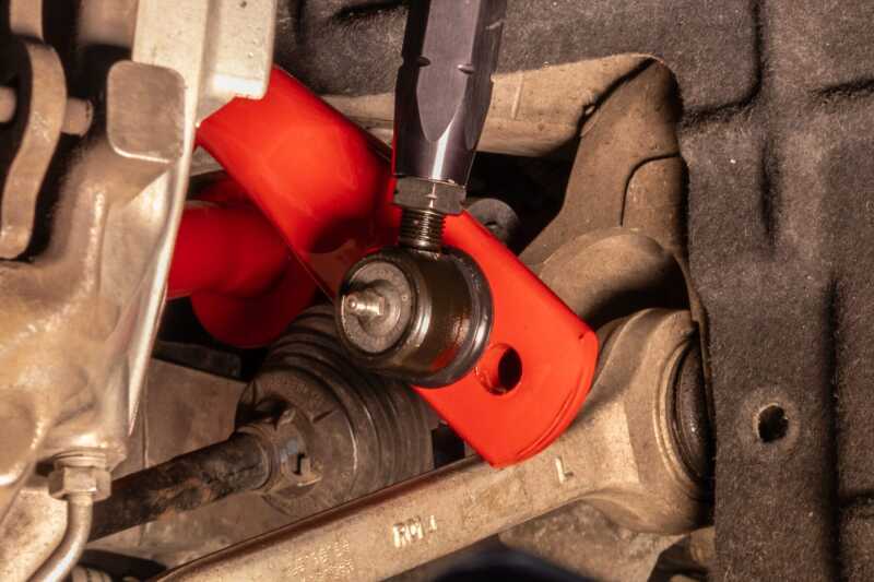 UMI Sway Bar Links - UMI 16-24 Chevrolet Camaro Suspension Stabilizer Bar Link - Red