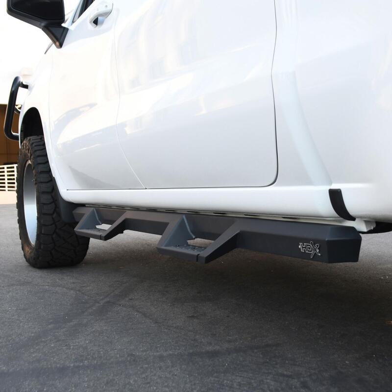 WES Nerf Bars - HDX Drop - Westin 2019 Chevrolet Silverado / GMC Sierra 1500 Crew Cab Drop Nerf Step Bars - Textured Black
