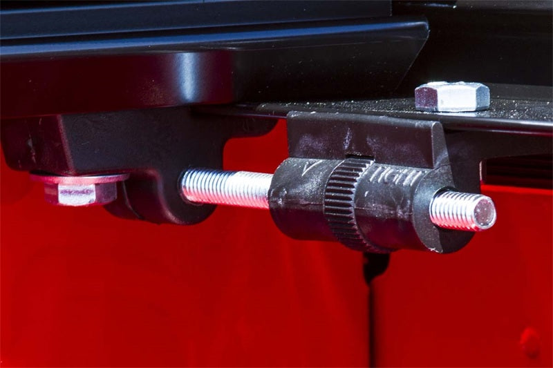 ACC Literider Roll-Up Cover - Access Literider 04-07 Chevy/GMC Full Size 5ft 8in Bed Roll-Up Cover