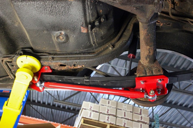 UMI Traction Bars - UMI Performance 70-81 GM F-Body Leaf Spring Traction Bars with Mounts