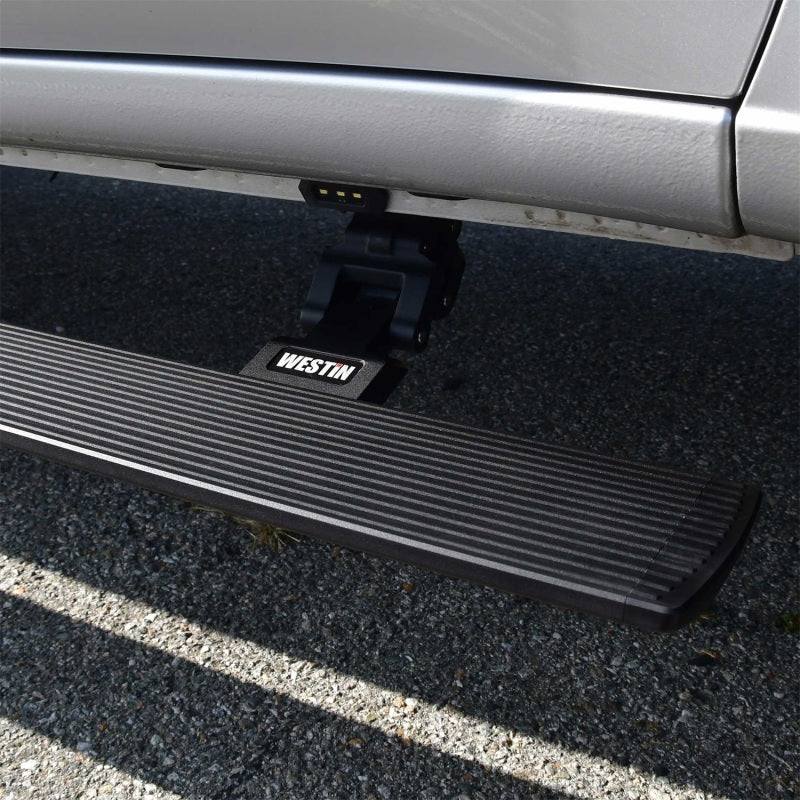 WES Running Boards - Pro-e - Westin 19-26 Chev/GMC Silv/Srra 1500 CC (No 19 LTD) / 20-26 2500/3500 Pro-e Running Boards - Tex Blk