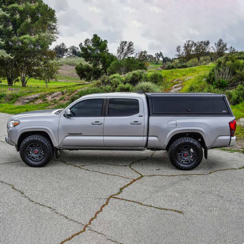 WES EXP Truck Caps - Westin 16-23 Toyota Tacoma 6ft. Bed EXP Truck Cap - Black (Box 1 ONLY)