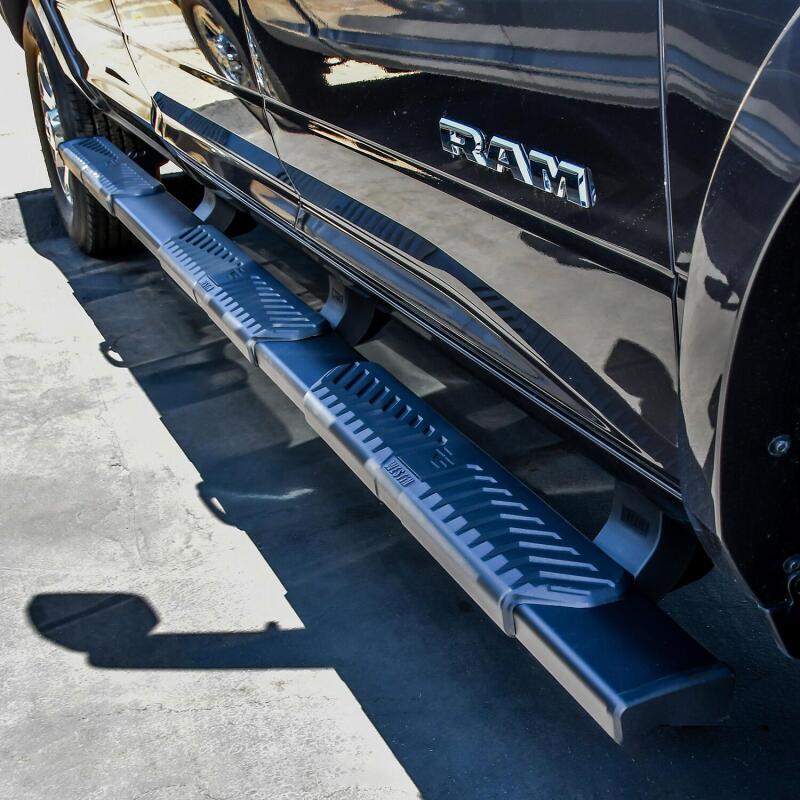 WES Nerf Bars - R5 - Westin 19-22 RAM 2500/3500 CC 8ft Bed Excl. Dually R5 M-Series W2W Nerf Step Bars - Blk