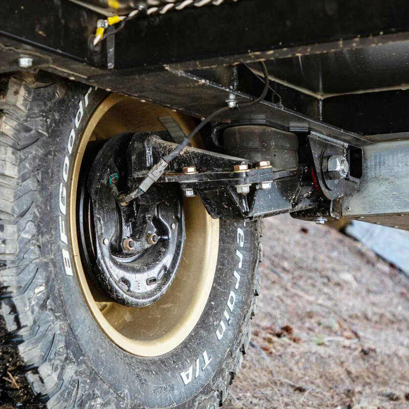 TIM Suspension Enhancement Systems - Timbren 2000lb HD Axle-Less Trailer Suspension w/ 4in Lift Spindle & Brake Flange