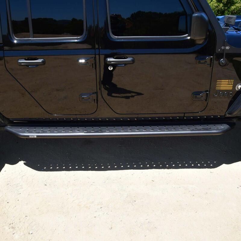 WES Running Boards - Outlaw - Westin 20-24 Jeep Gladiator Outlaw Running Board - Textured Black