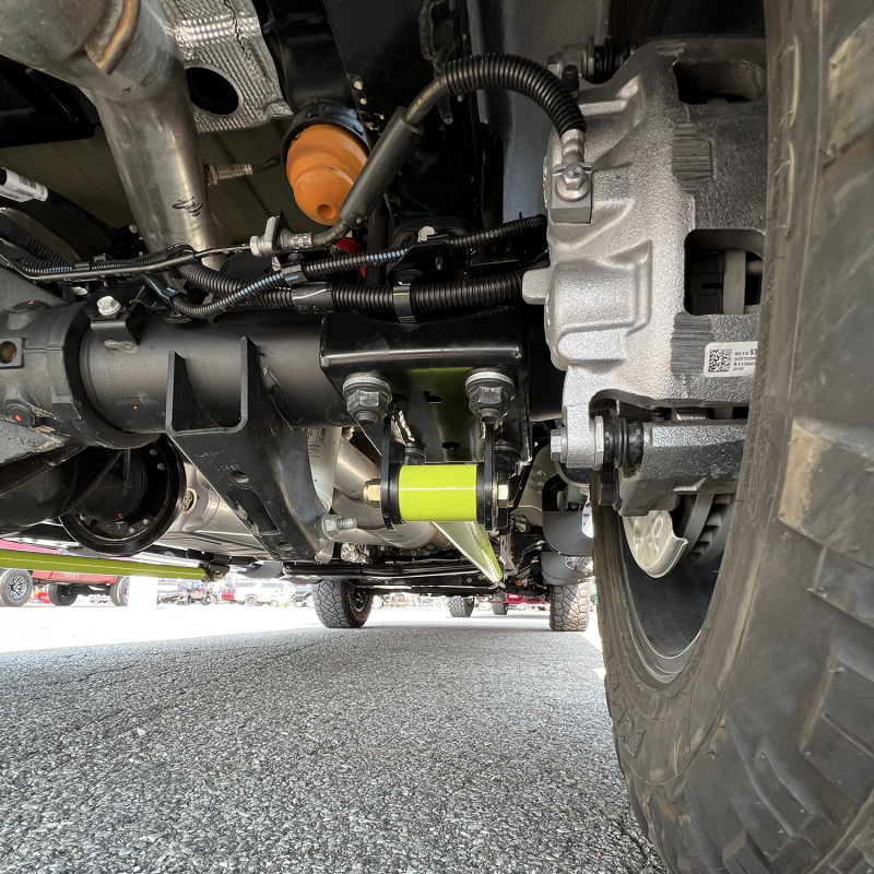 WCF Traction Bar - Wehrli 20-24 Chevy & GMC Duramax RCLB/CCSB/ECSB 60in. Traction Bar Kit - Candy Red